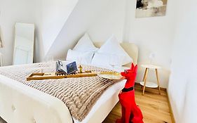 Schoene & Gemuetliche Wohnung Direkt Am Bahnhof